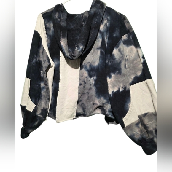 POL Women's Black and White Tie-Dye Hoodie Size Small PTP 25 Length 22 - Picture 3 of 4
